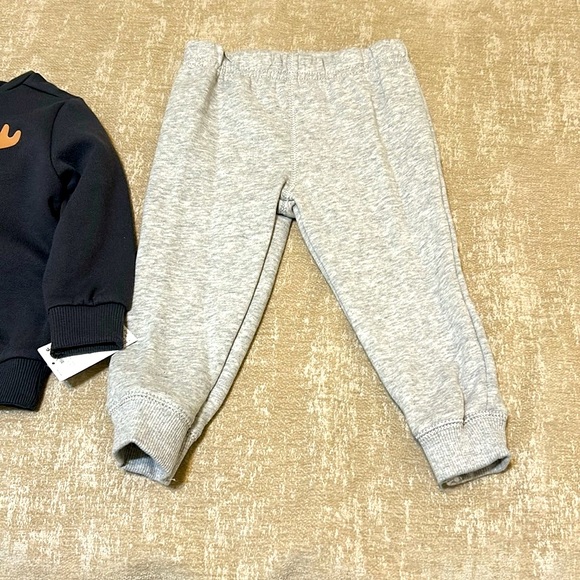 Carter’s Infant Boys 2pc Set with Hood .          New With Tags - Picture 4 of 6